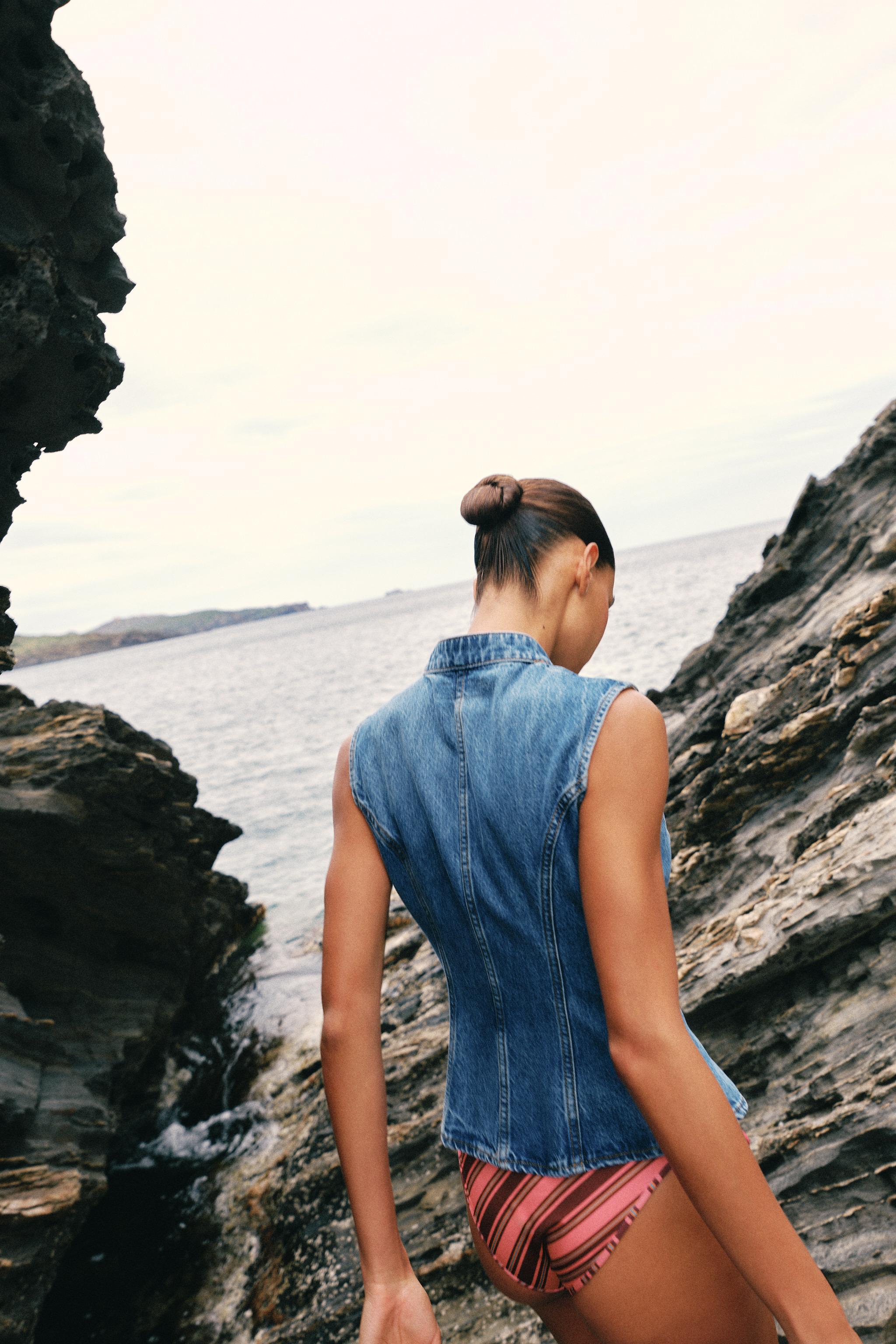 Z1975 FROG CLASP DENIM TOP